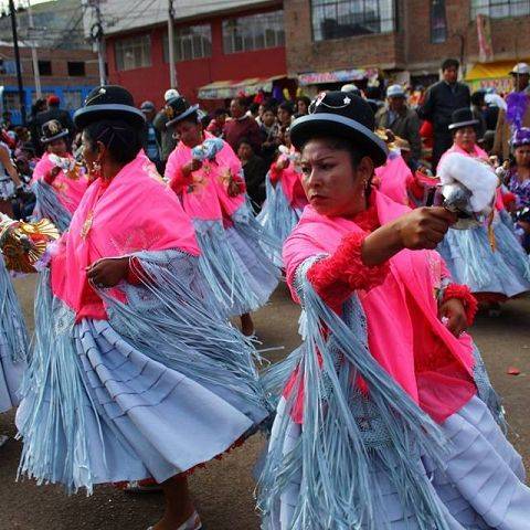 Tanecznym krokiem przez Boliwię