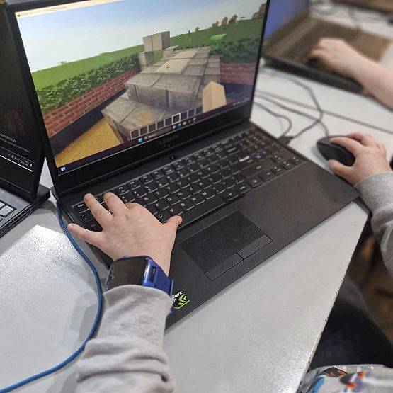 Warsztaty z Minecrafta w bibliotece grafika