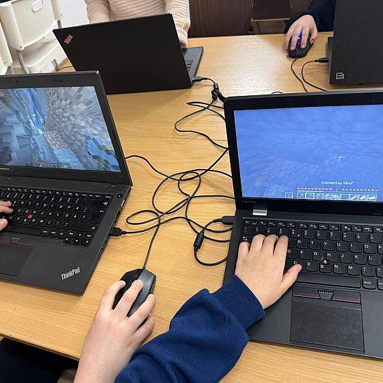 Warsztaty z Minecrafta w bibliotece grafika