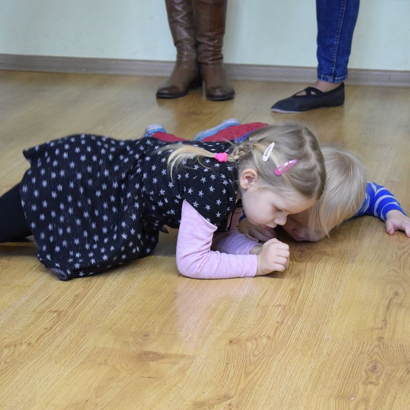 Grafika 1: 10 lat Poranków w bibliotece