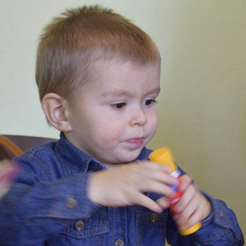 Grafika 1: 10 lat Poranków w bibliotece