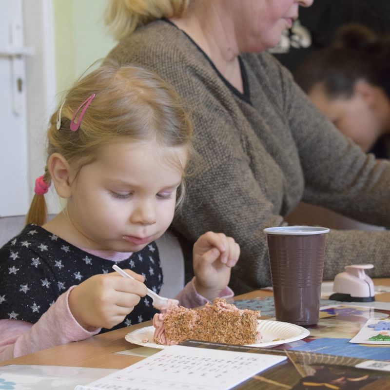 Grafika 1: 10 lat Poranków w bibliotece