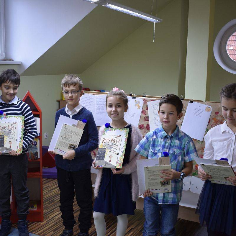Grafika 1: LAUREACI TUWIMOWYCH KONKURSÓW