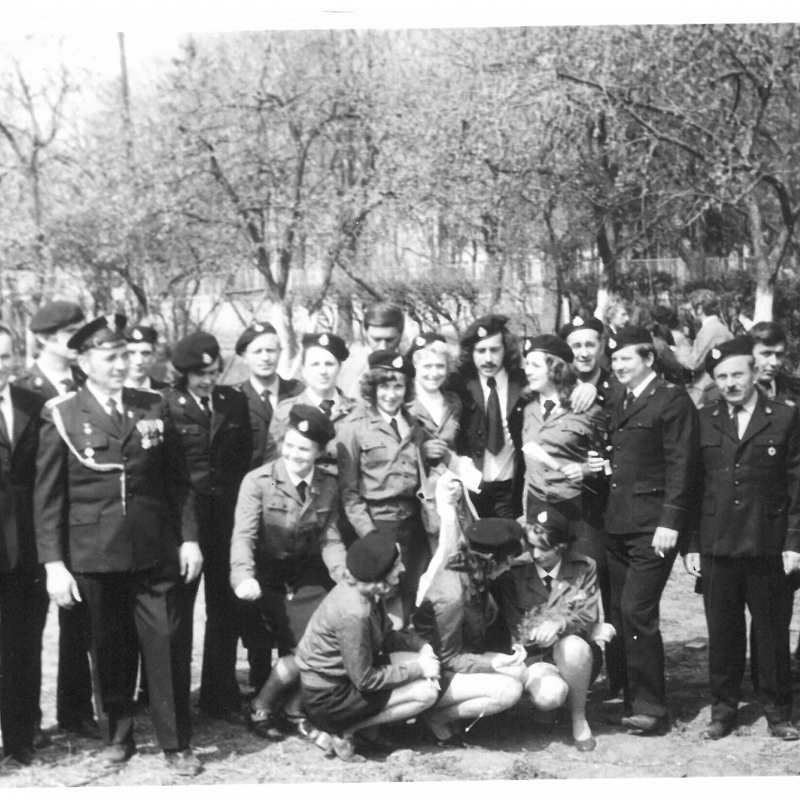 OSP na galowo, 1 maja 1975 r. Ze zbiorów Ireny Pietruchy