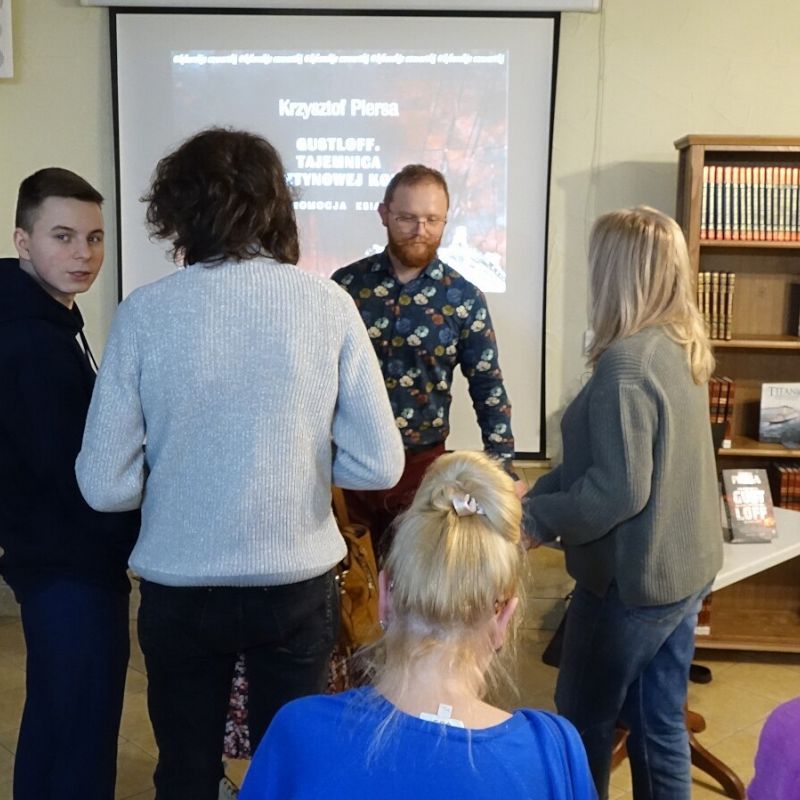 Grafika : Spotkanie autorskie z Krzysztofem Piersą