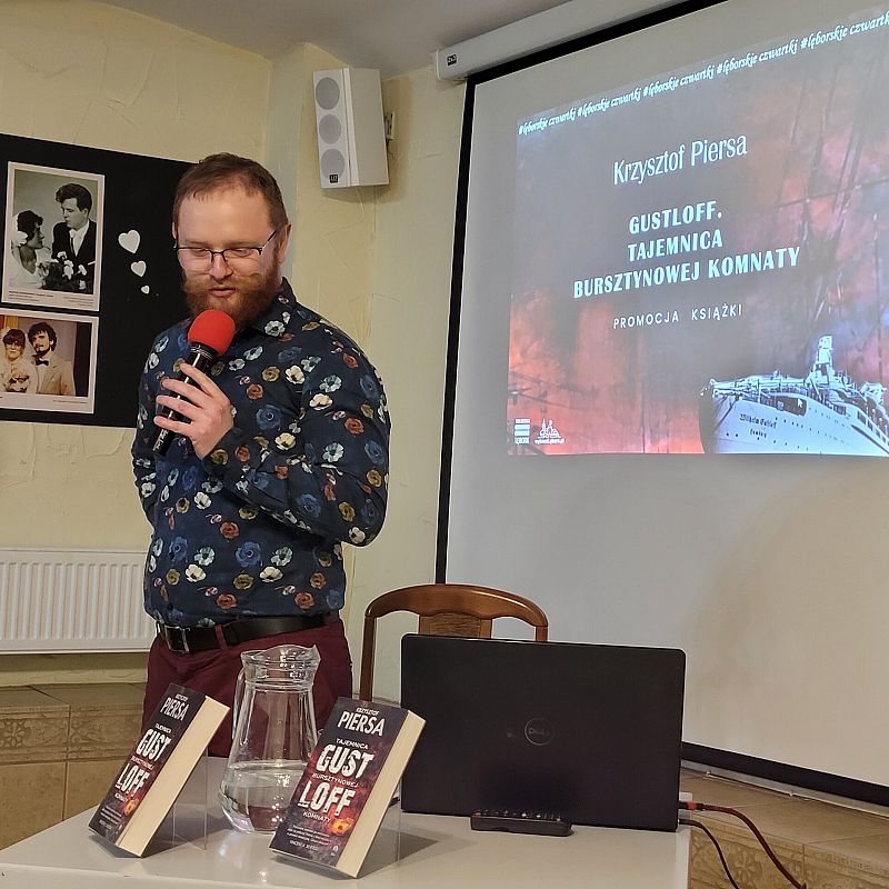 Grafika : Spotkanie autorskie z Krzysztofem Piersą