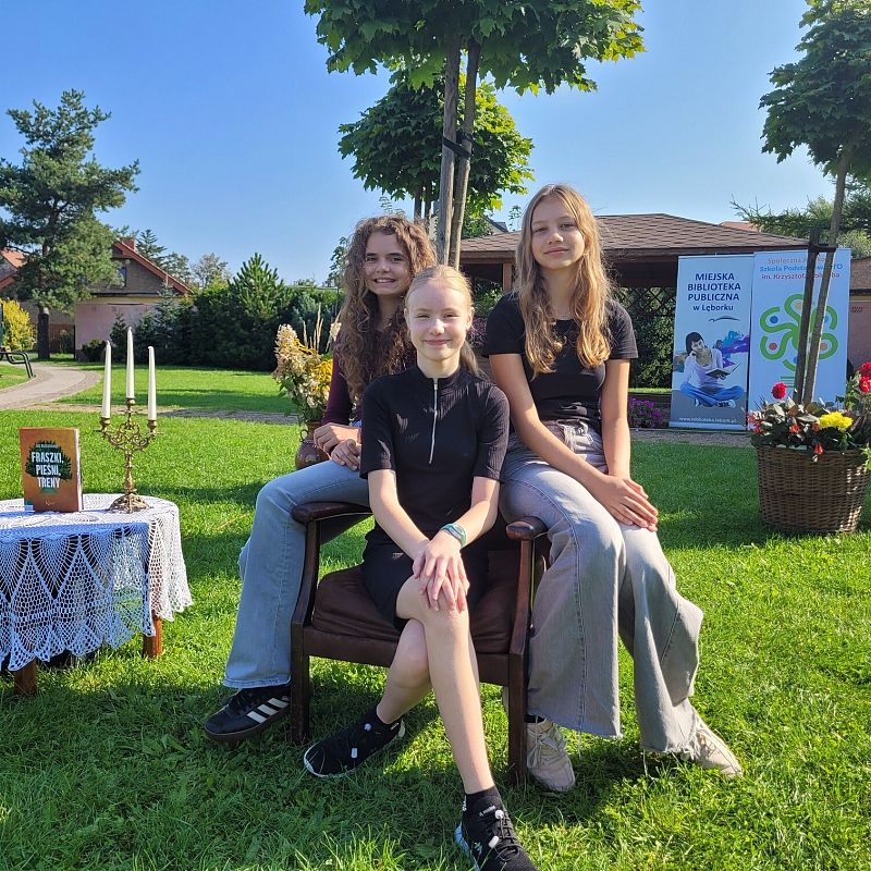 Grafika : Narodowe Czytanie