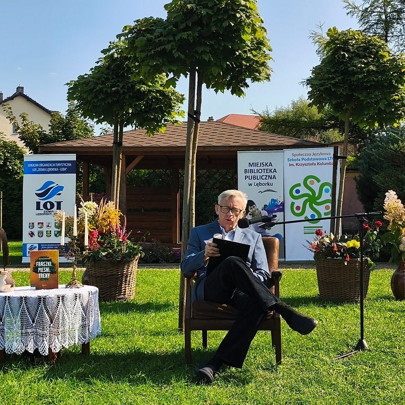 Grafika : Narodowe Czytanie