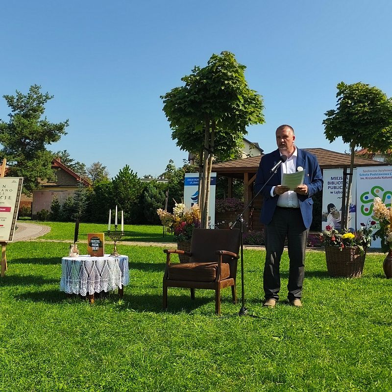 Grafika : Narodowe Czytanie