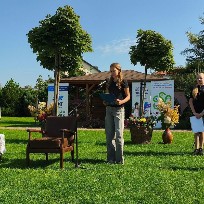 Grafika : Narodowe Czytanie