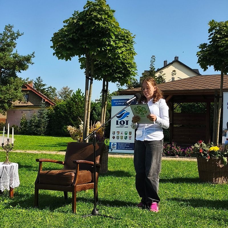 Grafika : Narodowe Czytanie