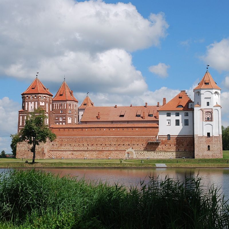 Grafika 1: "Mir i Nieśwież - tajemnice rezydencji Radziwiłłów"