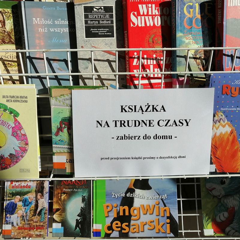 Grafika 1: Książka na trudne czasy